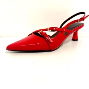 Red patent, short heel, new in the box.
Sizes 6-6.5-7.5-10